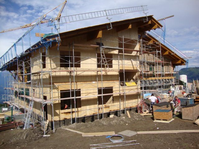 Holzbau_Burgschwaiger_latschenhof_Bauphase04.JPG